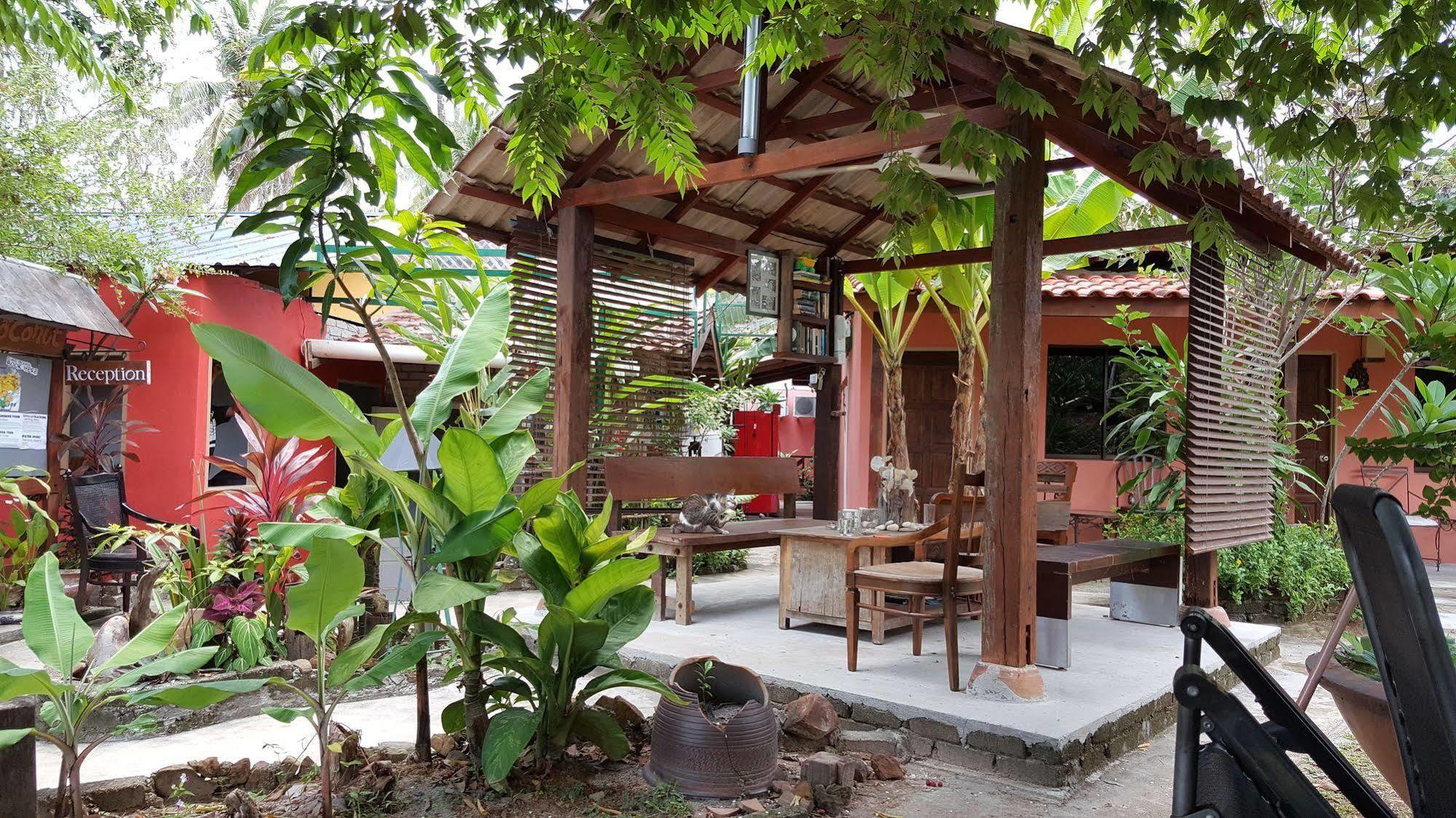 The Coconut Langkawi Hotel Pantai Cenang  Exterior photo